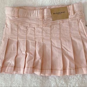 Burberry girls pink pleated skirt